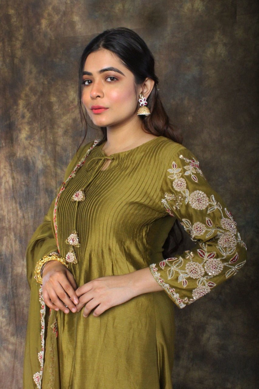 EMBELLISHED KURTA AND DUPATTA