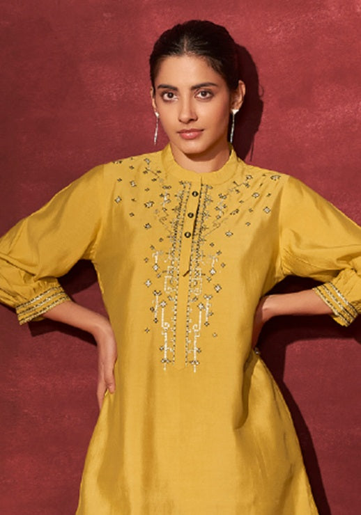 KIAA SOLID YELLOW EMB  CO-ORD SET